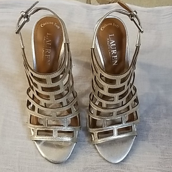 Women. Shoes - Picture 4 of 4